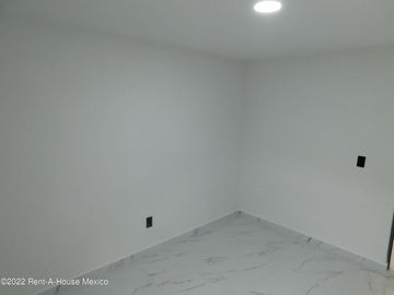 Departamento en Venta en Lomas de San Lorenzo  RAH232827REF