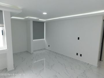 Departamento en Venta en Lomas de San Lorenzo  RAH232827REF