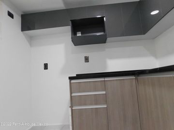 Departamento en Venta en Lomas de San Lorenzo  RAH232827REF