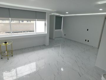 Departamento en Venta en Lomas de San Lorenzo  RAH232827REF