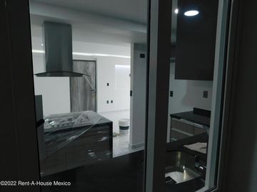 Departamento en Venta en Lomas de San Lorenzo  RAH232827REF
