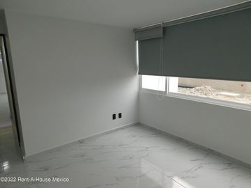 Departamento en Venta en Lomas de San Lorenzo  RAH232827REF