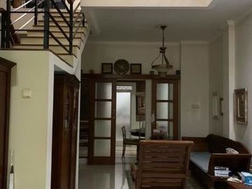 Rumah di Pondok Hijau Indah Dekat Gegerkalong dan Setiabudi