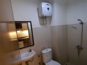 Apt. Bale Hinggil Full furnish ada water heater