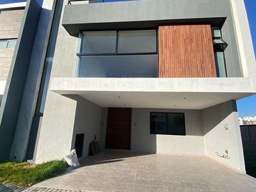 CASA EN VENTA RECÁMARA ABAJO EN PARQUE OAXACA