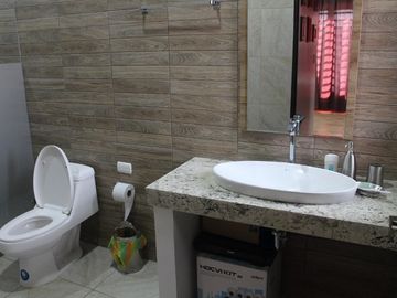 Se Vende Casa Cerca del Mar en Ancon
