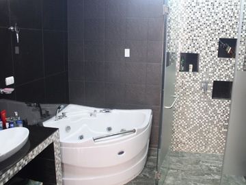 Se Vende Casa Cerca del Mar en Ancon