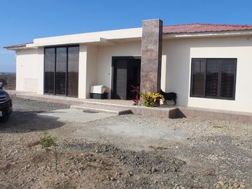 Se Vende Casa Cerca del Mar en Ancon