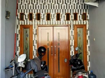 Rumah minimalis, exclusif modern, strategis di Pondok ungu Bekasi.