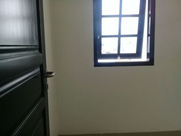 Buruan di Booking !! Rumah Murah Siap Huni di Dekat Komplek DKI, Meruya, Hanya 1,3 Milyar