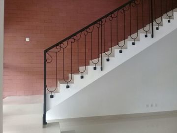 Buruan di Booking !! Rumah Murah Siap Huni di Dekat Komplek DKI, Meruya, Hanya 1,3 Milyar