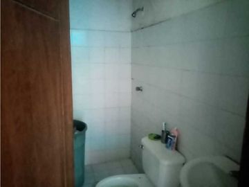 VENTA DE CASA EN EL BARRIO LOS ROBLES, MONTERIA