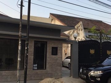 Dijual Rumah Mewah di Jakarta Selatan Lt1050m² SHM 17 Milyar (Harga Dibawah Pasaran)