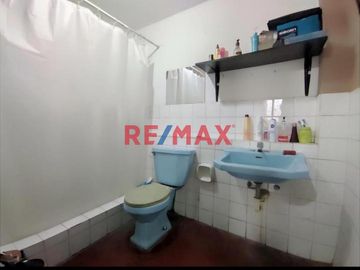 🏡 **VENTA DE  HERMOSA CASA DE 2OO M2 FRENTE A PARQUE EN SANTIAGO DE SURCO, LIMA** 🏡

📍 Ubicación: Urbanización Monterrico Sur, Santiago de Surco
Re