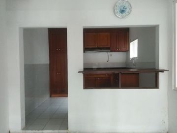 Rumah Siap Huni Selangkah ke Masjid Agung Surabaya Murah