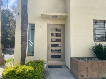 CASA EN VENTA, FORTÍN DEL HUAJUCO