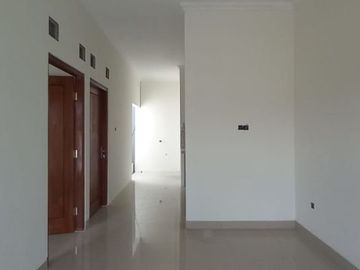 RUMAH MURAH, DP RINGAN DEKAT BANDARA ADISUCIPTO YOGYA