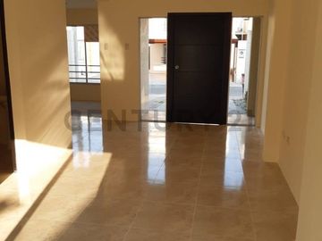 Venta Casa en Urbanización Gran Vittoria, La Aurora