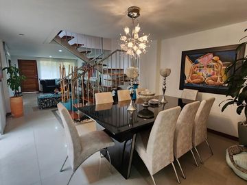 casa en venta en suramerica. Cod V12073