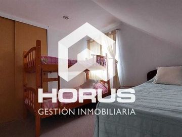 Casa en Venta en Cercano a avenida cuatro esquinas con avenida gabriela mistral