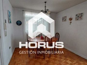 Casa en Venta en Cercano a avenida cuatro esquinas con avenida gabriela mistral
