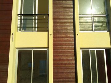 Excelente complejo de duplex a estrenar a 6 cuadras de la estacion de Ituzaingo