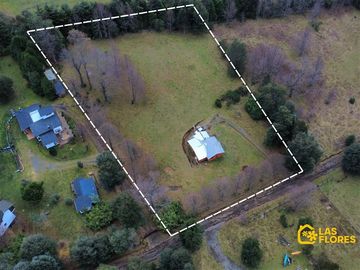 CASA CON TERRENO DE 7900 M2 - CERCANO AL CENTRO DE PUCÓN