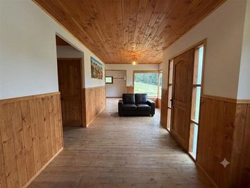CASA CON TERRENO DE 7900 M2 - CERCANO AL CENTRO DE PUCÓN