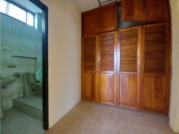 Vendo fabulosa casa esquinera (suite adicional+oficina)