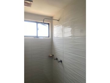 SE VENDE HERMOSO Y AMPLIO APARTAMENTO EN TABOR TRADICIONAL