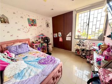 SE VENDE HERMOSO Y AMPLIO APARTAMENTO EN TABOR TRADICIONAL