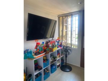 SE VENDE HERMOSO Y AMPLIO APARTAMENTO EN TABOR TRADICIONAL