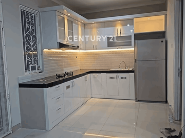 RUMAH FULL FURNISH SIAP HUNI DI VASSA TERRACE LIPPO CIKARANG