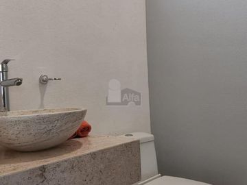 Casa en Venta en Frac. Bosques El Dorado Elite, León, Gto Modelo Caoba, al sur de la cd