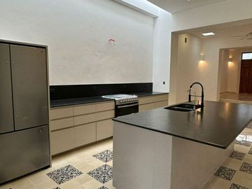 Casa en Venta en Mérida, La Ermita, Centro (64-3-1planta) Azul