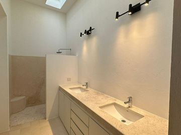 Casa en Venta en Mérida, La Ermita, Centro (64-3-1planta) Azul