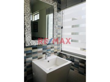 Venta de Departamento en Calle Italia, Miraflores

Vendo lindo Departamento, en una de las mejores zonas de Miraflores.

Este lindo departamento s