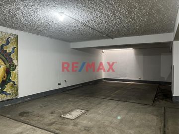Venta de Departamento en Calle Italia, Miraflores

Vendo lindo Departamento, en una de las mejores zonas de Miraflores.

Este lindo departamento s