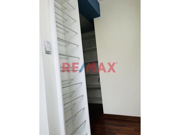 Venta de Departamento en Calle Italia, Miraflores

Vendo lindo Departamento, en una de las mejores zonas de Miraflores.

Este lindo departamento s