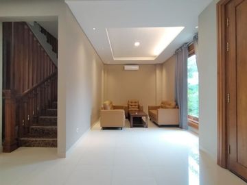 ForRent Town House at Cilandak with Pool & Furnished HSE-A0463