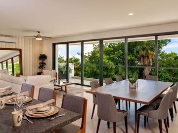 Departamento en planta baja, amplio 214 m2,  piso de mármol, en residencial
