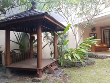 Disewakan Rumah Vermont Parkland G2 Besar Fully Furnished Lengkap Bagus Murah