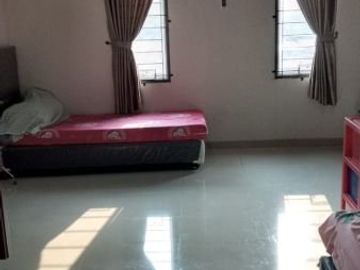 Rumah Ciledug Karang Tengah dalam Perumahan Cantik