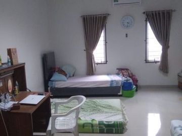 Rumah Ciledug Karang Tengah dalam Perumahan Cantik