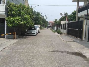 Rumah Ciledug Karang Tengah dalam Perumahan Cantik