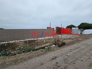 🌱 ¡OPORTUNIDAD ÚNICA PARA INVERSIONISTAS! 🌾

Descubre la magia de tener tu propio terreno en un lugar privilegiado de San Vicente de Cañete. Te pres