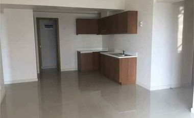 Studio Unit in Manila near Robinsons mall, UP, PGH, LRT1, PedroGil, United Nation, Roxas Blvd, Ocean Park,Central Bank
