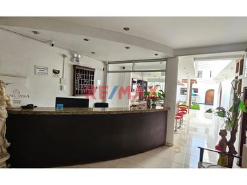¡Oportunidad de inversión!  Venta de Hotel Turístico Costa Andina.

Ubicado en el histórico distrito de Moche, a pocos minutos de la Universidad Cat