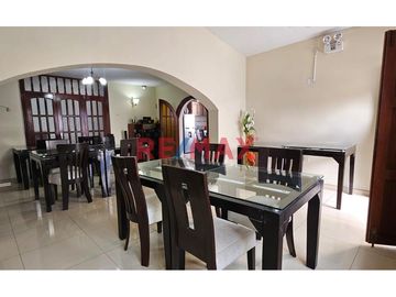 ¡Oportunidad de inversión!  Venta de Hotel Turístico Costa Andina.

Ubicado en el histórico distrito de Moche, a pocos minutos de la Universidad Cat
