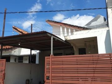 Rumah second strategis di Tanah Baru Depok 950 jt